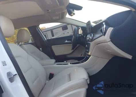 2019 Mercedes-Benz Gla 250 из США, поврежденный, VIN WDCTG4EB5KU018641